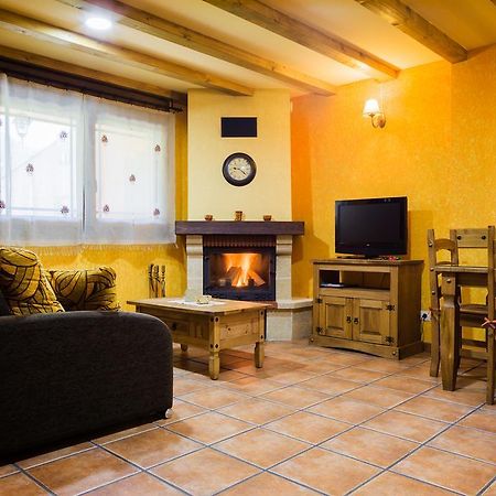 Apartamentos Rurales L'Abiseu Кабоальес-де-Абахо Экстерьер фото