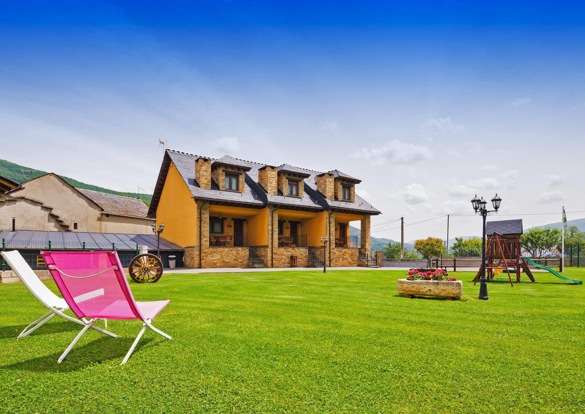 Apartamentos Rurales L'Abiseu Кабоальес-де-Абахо Экстерьер фото